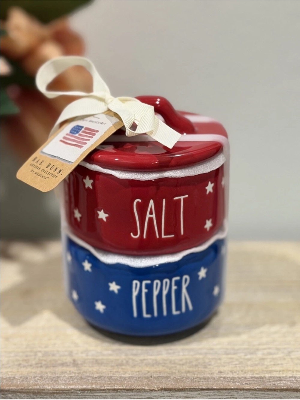 Rae Dunn Patriotic Salt & Pepper
Containers, 250th Anniversary America,
NEW!!